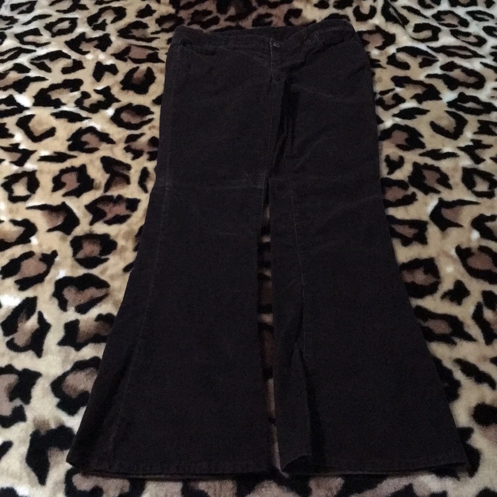 Gently used London Jean dark brown corduroy pants